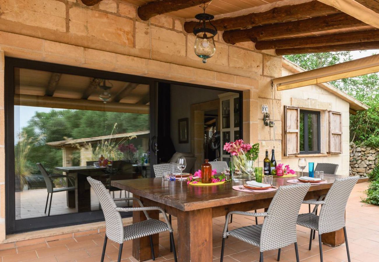 Landhaus in Petra - Villa Bonany Landhaus in Petra - Villa Bonany